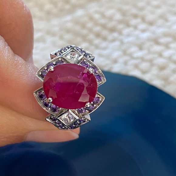 Vintage Natural 7.2CT Oval Cut Blood Red Ruby Ring